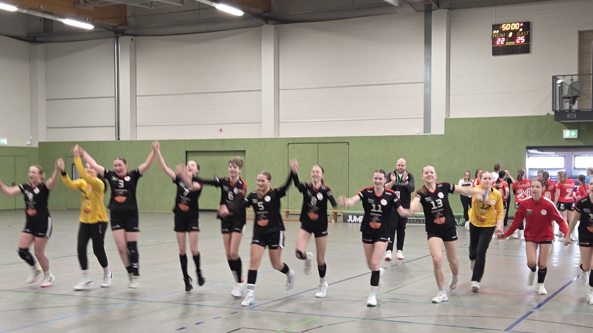 8f5500b7-5576-4e76-b2a8-cc651b2482f8 8f5500b7-5576-4e76-b2a8-cc651b2482f8