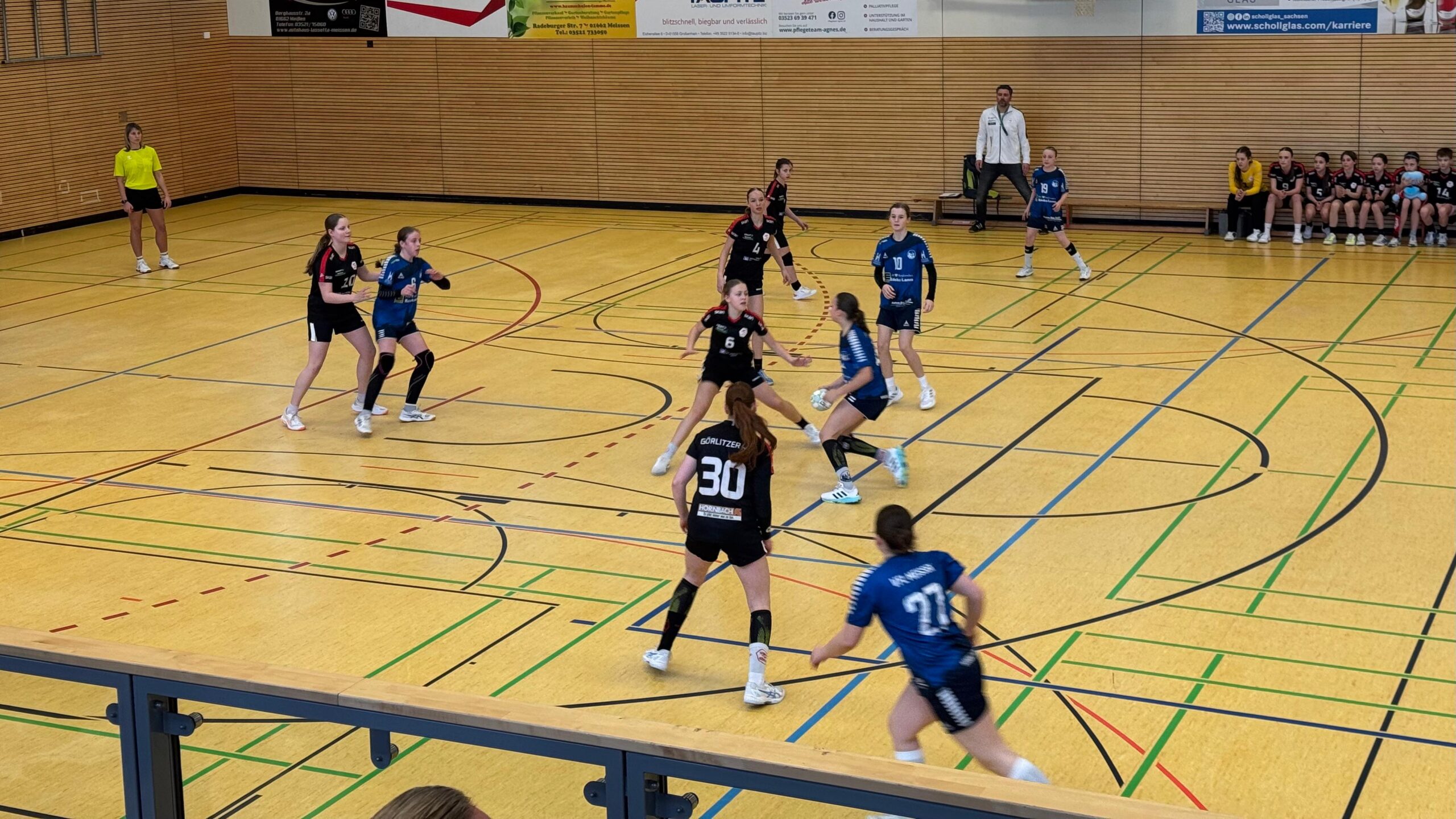 motion_photo_5296723255509561991 motion_photo_5296723255509561991